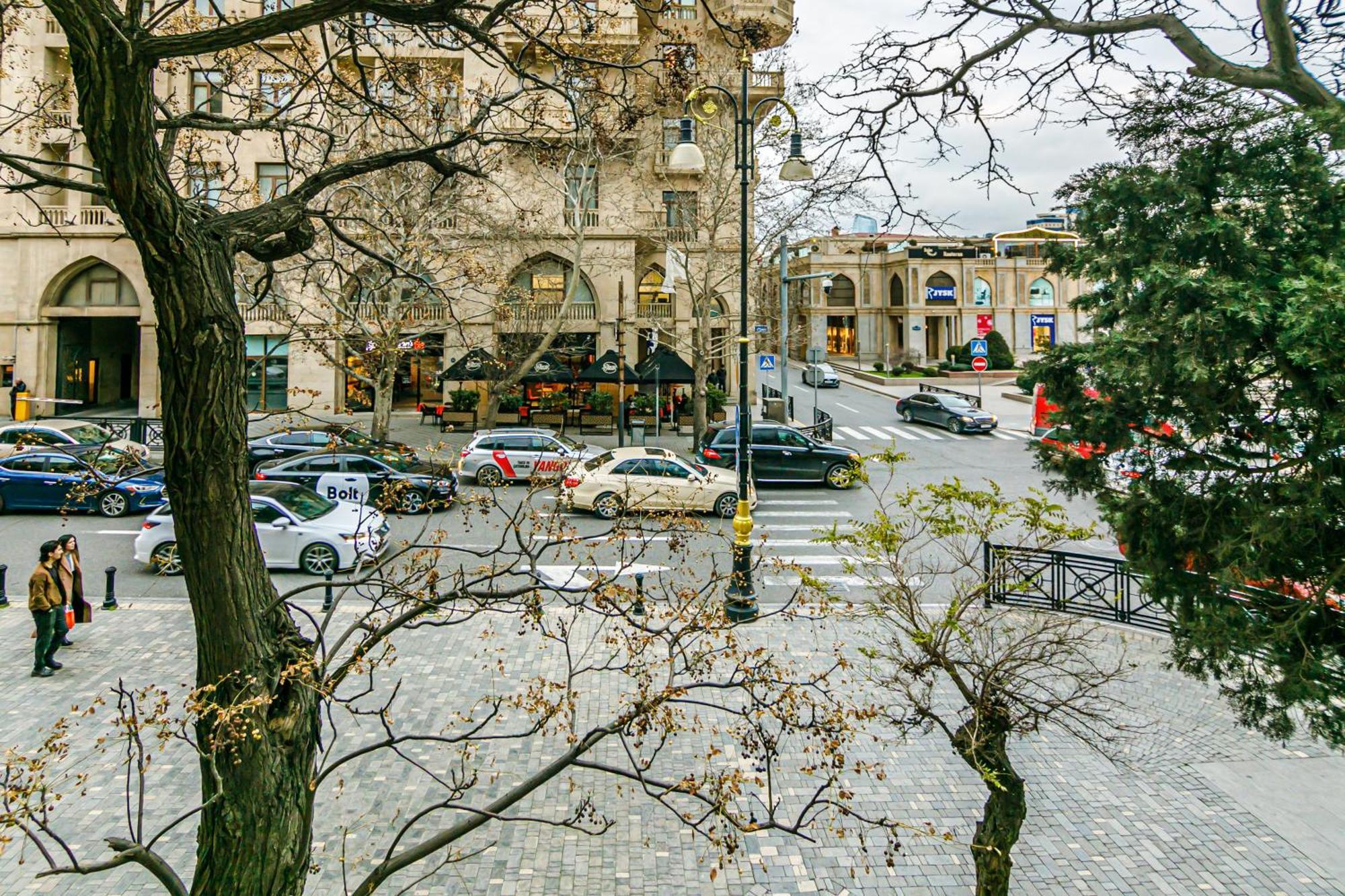 Magnium In Nizami St Baku